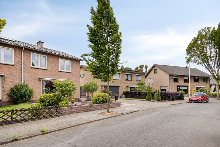 Foto 10 van Margrietlaan 10