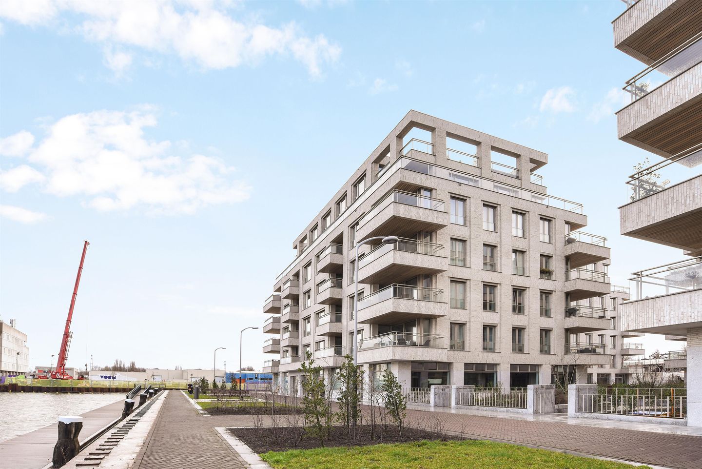 Photo 4 of Zeeburgerkade 1306