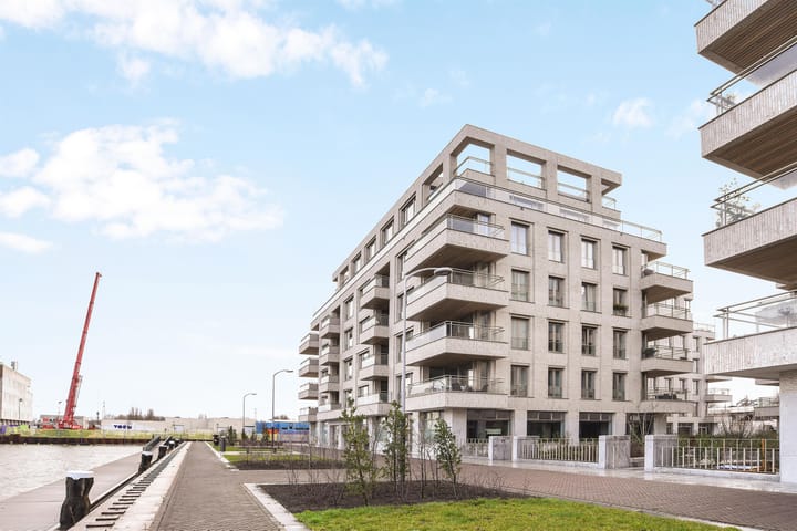 Photo 4 of Zeeburgerkade 1306