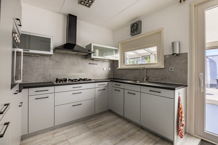 Foto 10 van Kortenaerstraat 1