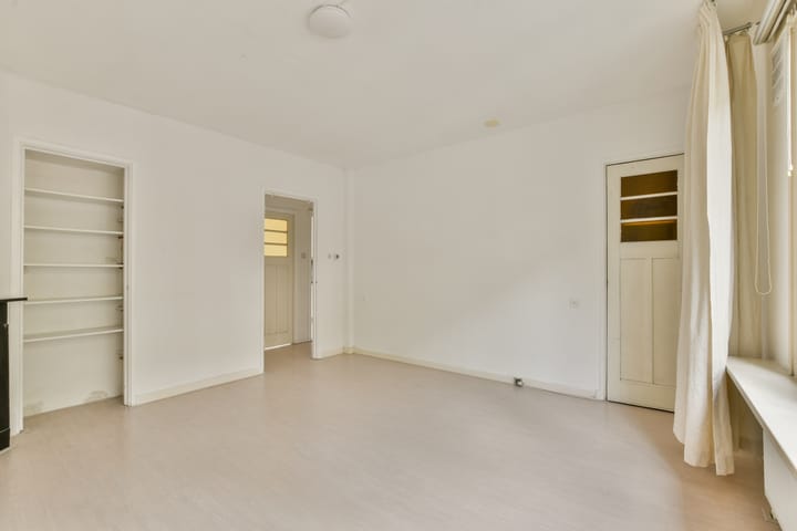 Foto 11 van Cornelis Trooststraat 6-1