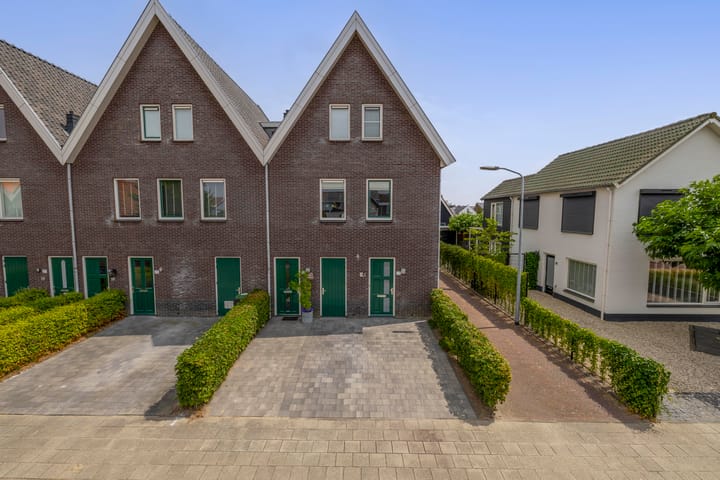 Mr Iman Caustraat 29