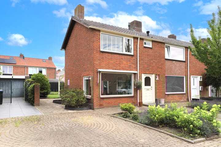 Foto 1 van Meidoornstraat 12