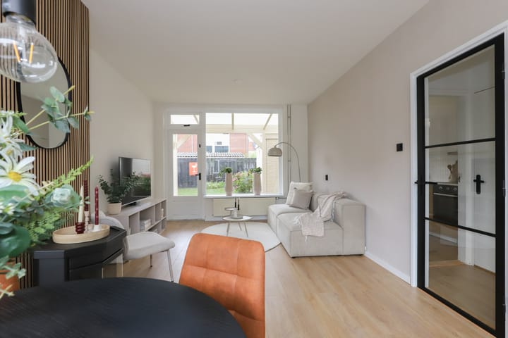 Foto 13 van Meidoornstraat 12