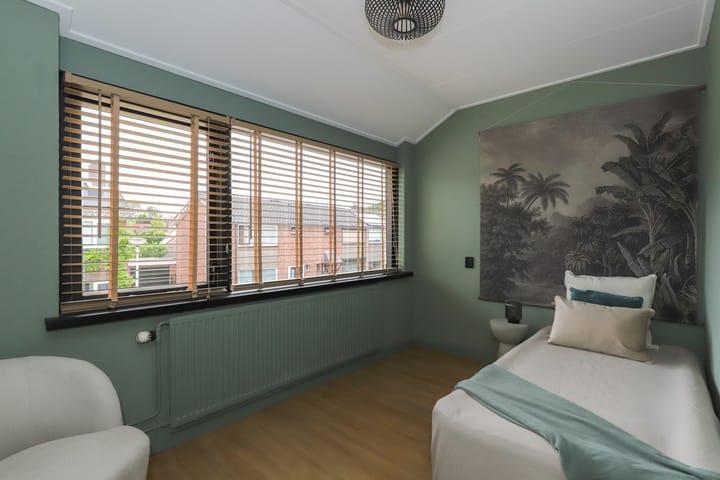 Foto 22 van Meidoornstraat 12