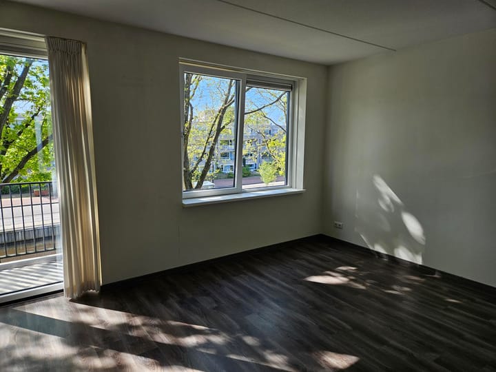 Photo 5 of Dr. Schaepmanstraat 117