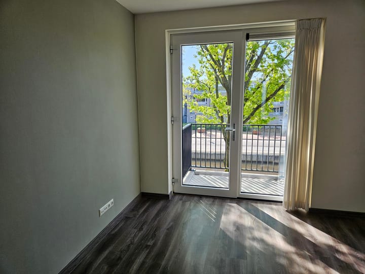 Photo 6 of Dr. Schaepmanstraat 117