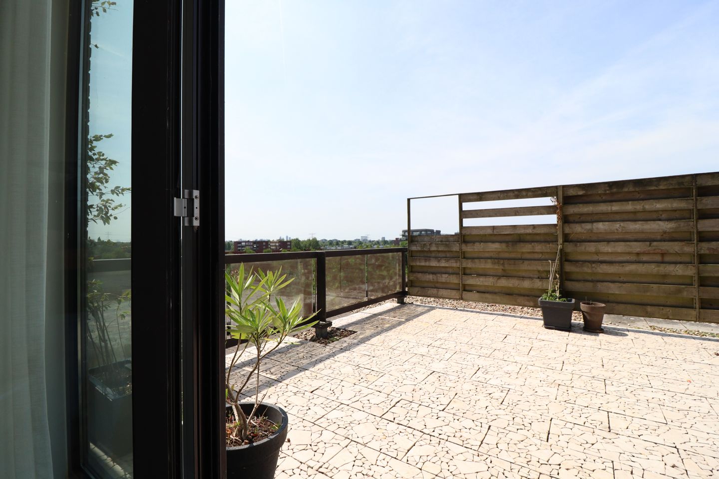 Foto 14 van Eva Besnyöstraat 453