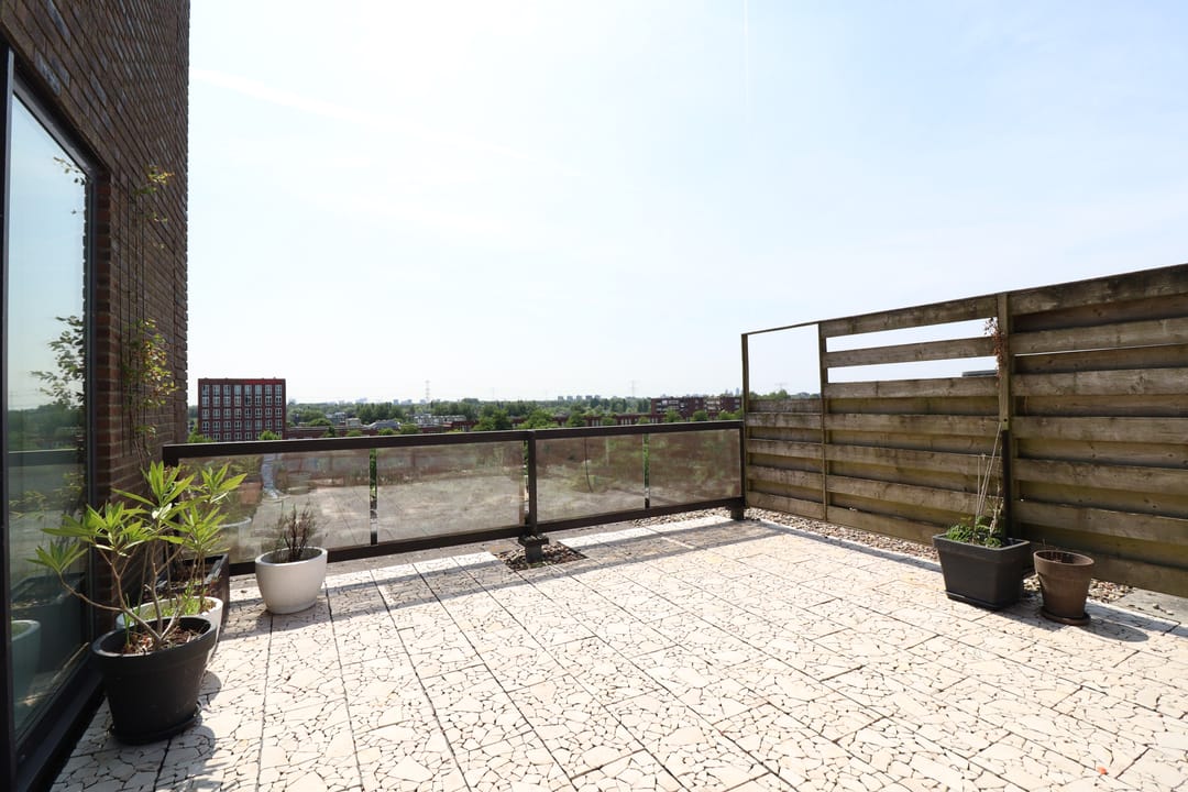 Foto 16 van Eva Besnyöstraat 453