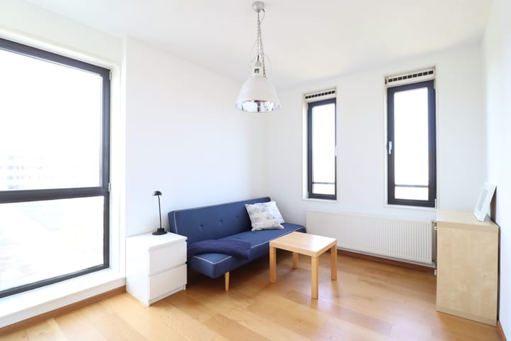 Foto 22 van Eva Besnyöstraat 453