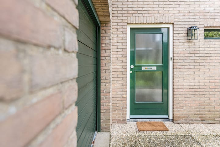 Foto 8 van Brederostraat 24