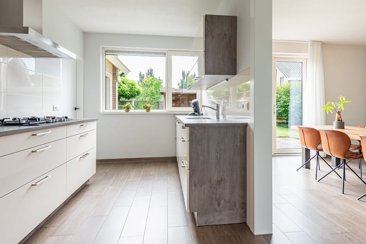 Foto 12 van Brederostraat 24