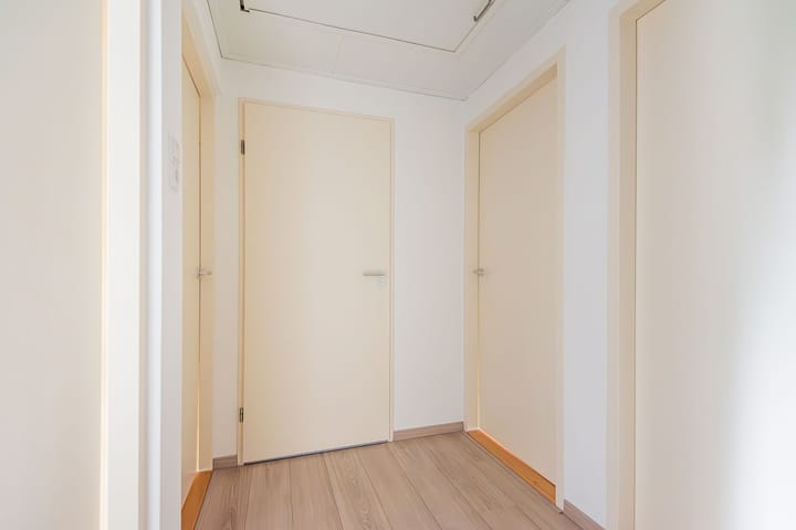 Foto 24 van Brederostraat 24