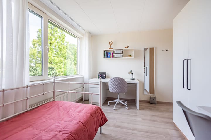 Foto 31 van Brederostraat 24