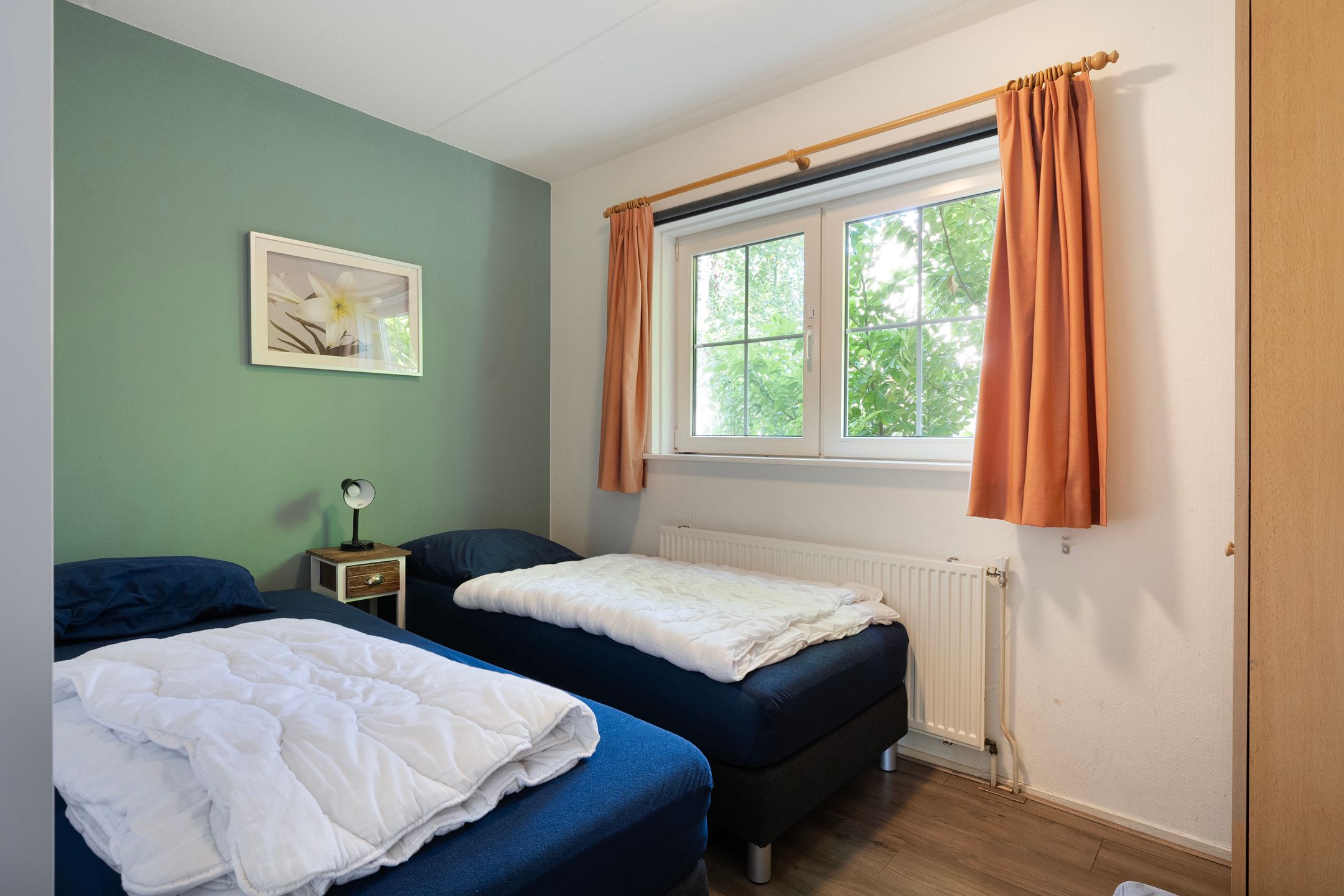 Foto 12 van Binnenweg 12-63