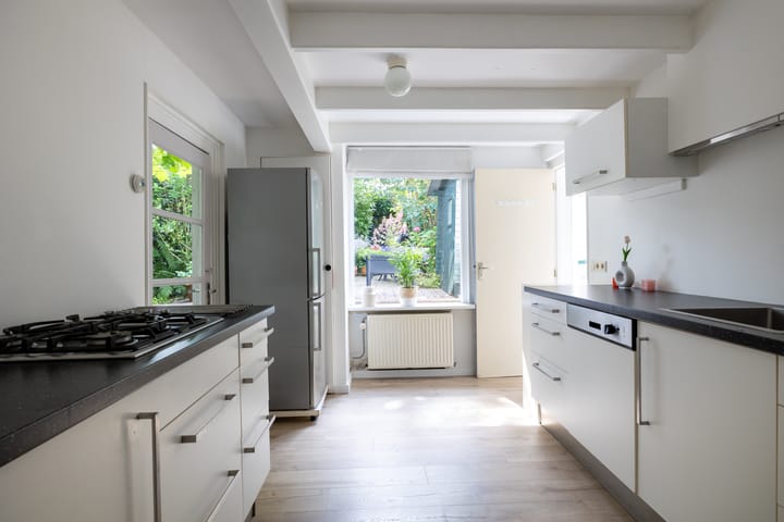 Photo 13 of Blauwstraat 17