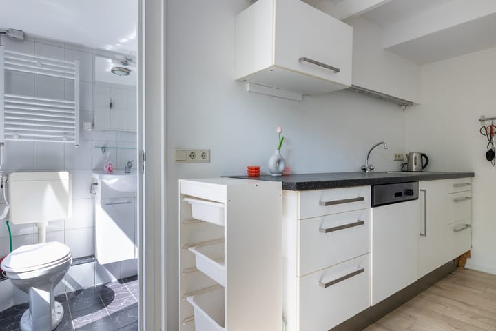 Photo 15 of Blauwstraat 17