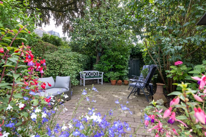 Photo 22 of Blauwstraat 17