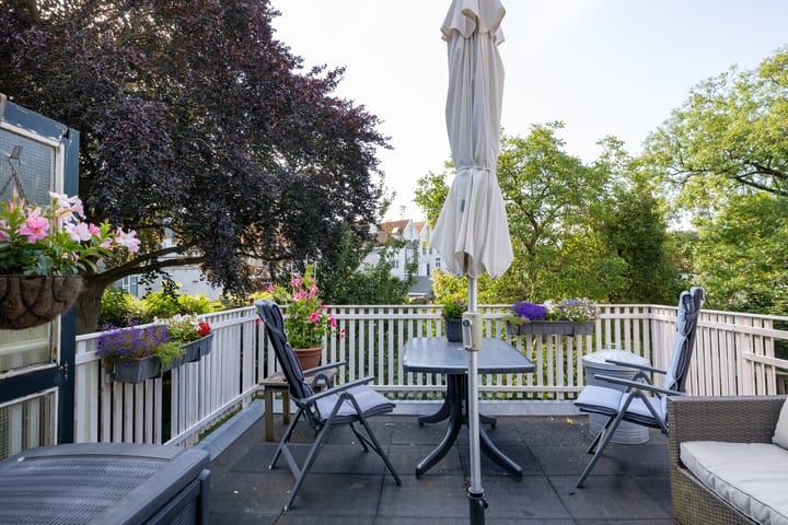 Photo 39 of Blauwstraat 17