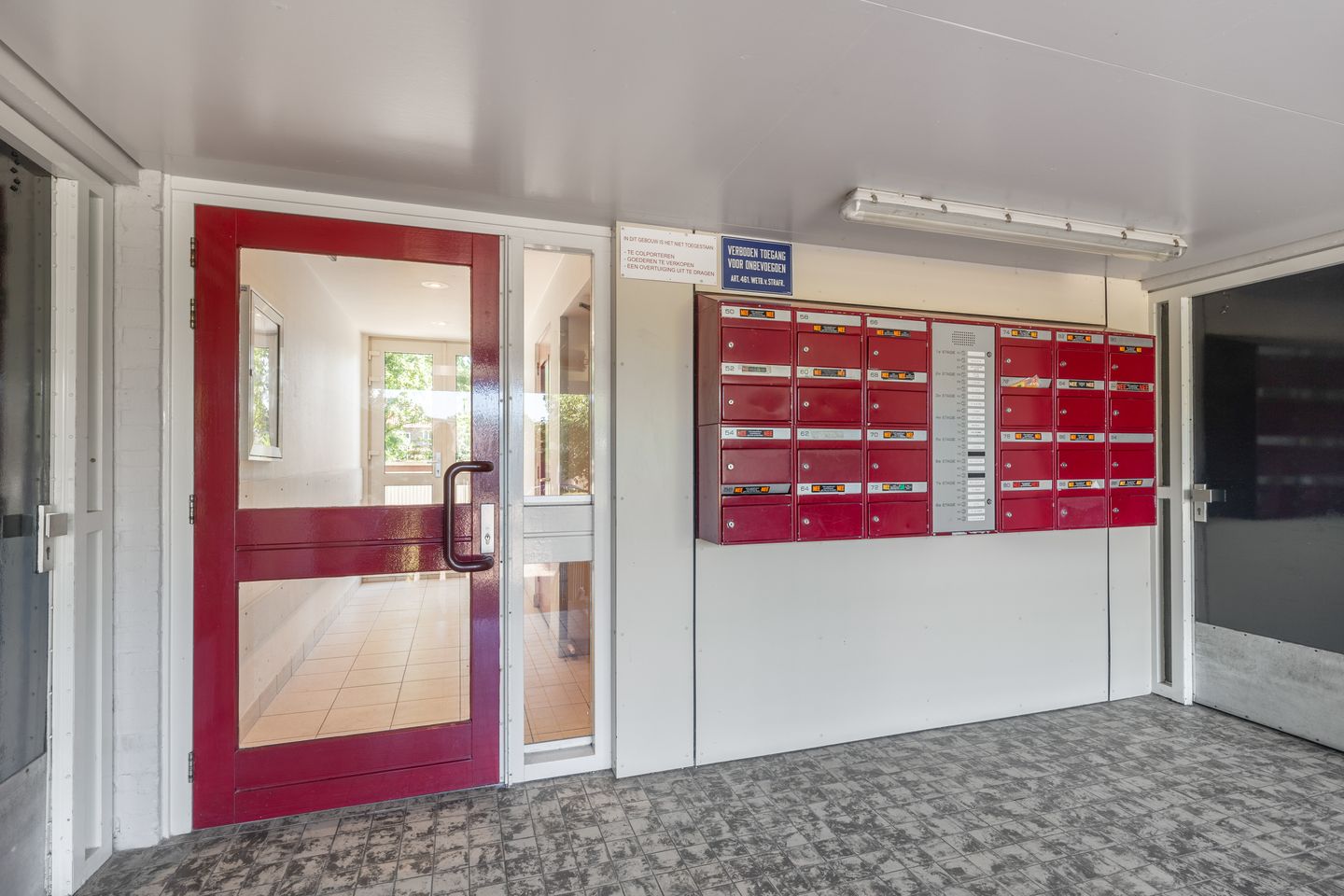 Photo 20 of Jan van Goyenstraat 76