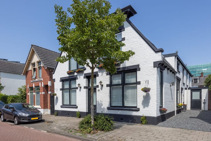 Photo 4 of Soendastraat 53