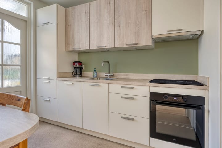 Photo 2 of Abraham Kuyperstraat 15