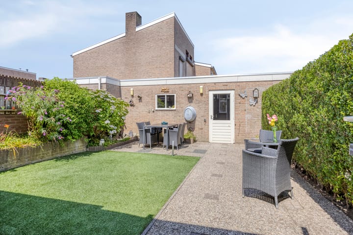 Photo 15 of Abraham Kuyperstraat 15