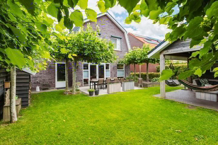 Foto 20 van de Kluft 32