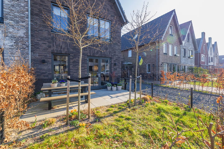 Foto 6 van Meeroever 24