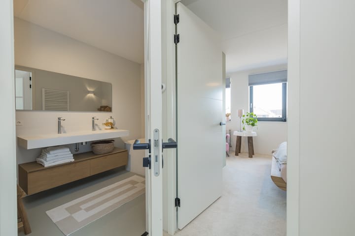 Foto 23 van Meeroever 24