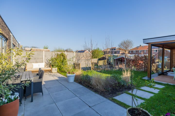 Foto 44 van Meeroever 24