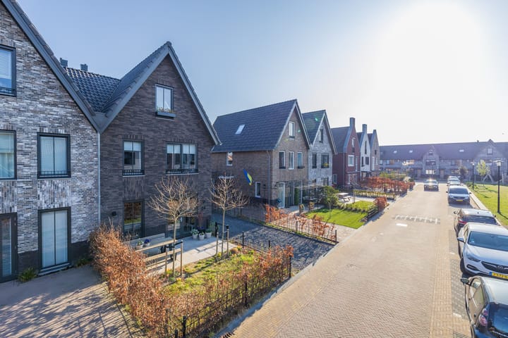 Foto 50 van Meeroever 24