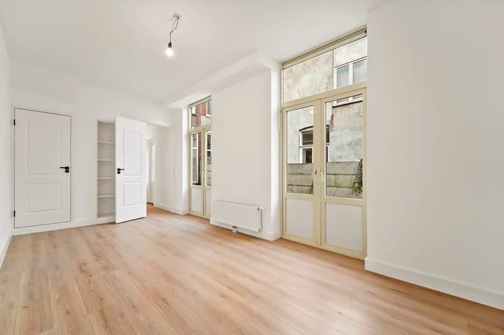 Foto 10 van Weimarstraat 238