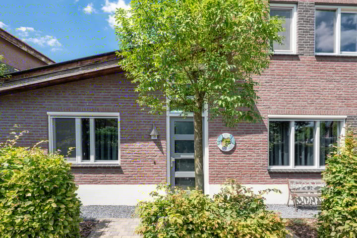 Foto 9 van Elisabeth van den Boschlaan 18