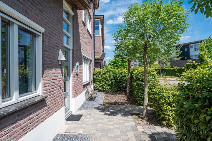 Foto 8 van Elisabeth van den Boschlaan 18