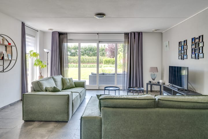 Foto 21 van Elisabeth van den Boschlaan 18