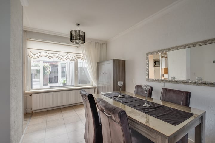 Foto 12 van Zwartewaterstraat 19