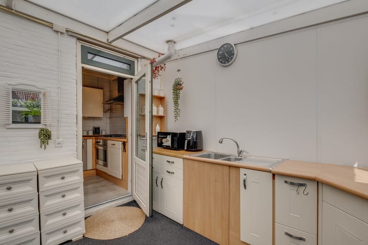 Foto 16 van Zwartewaterstraat 19