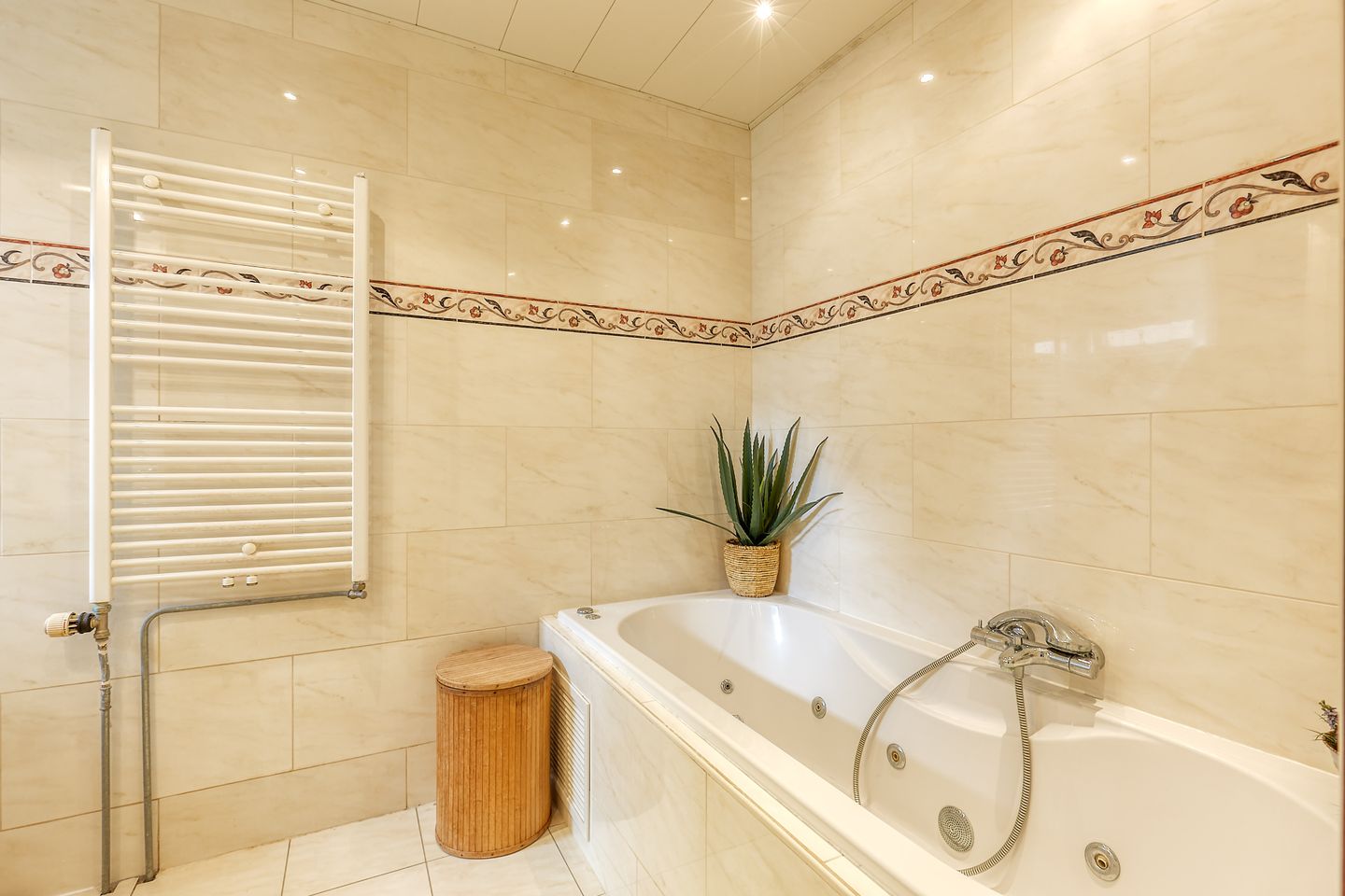 Foto 25 van Kruisbes 29