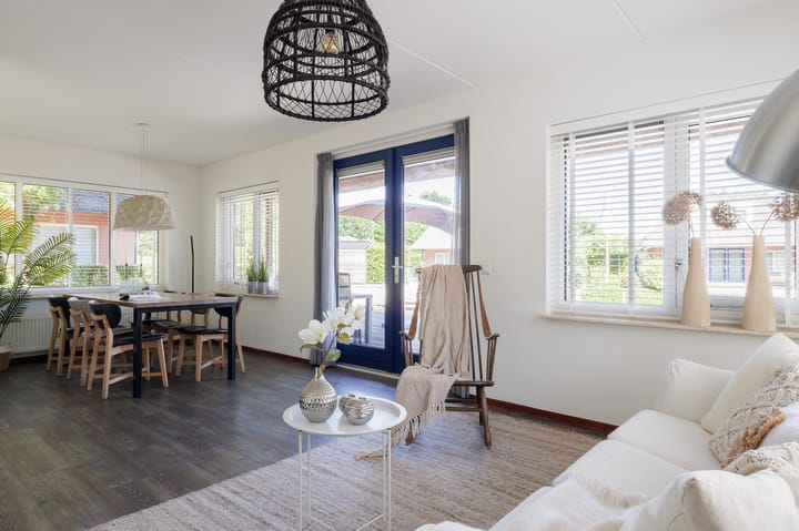 Foto 14 van De Bloemert 1-204