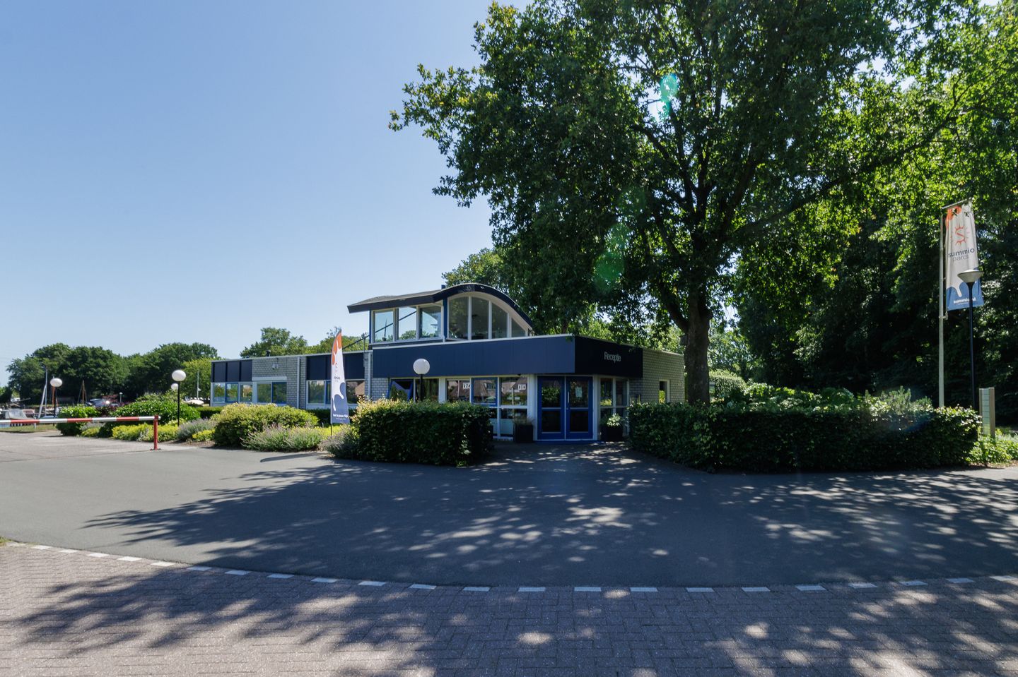 Photo 64 of De Bloemert 1-204
