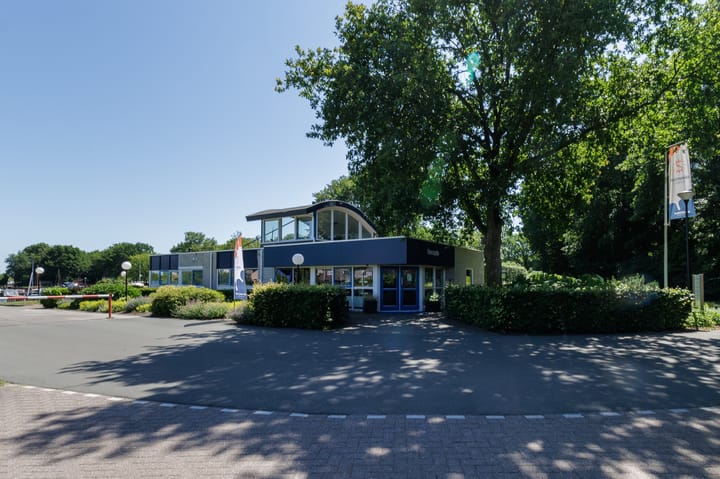 Foto 64 van De Bloemert 1-204