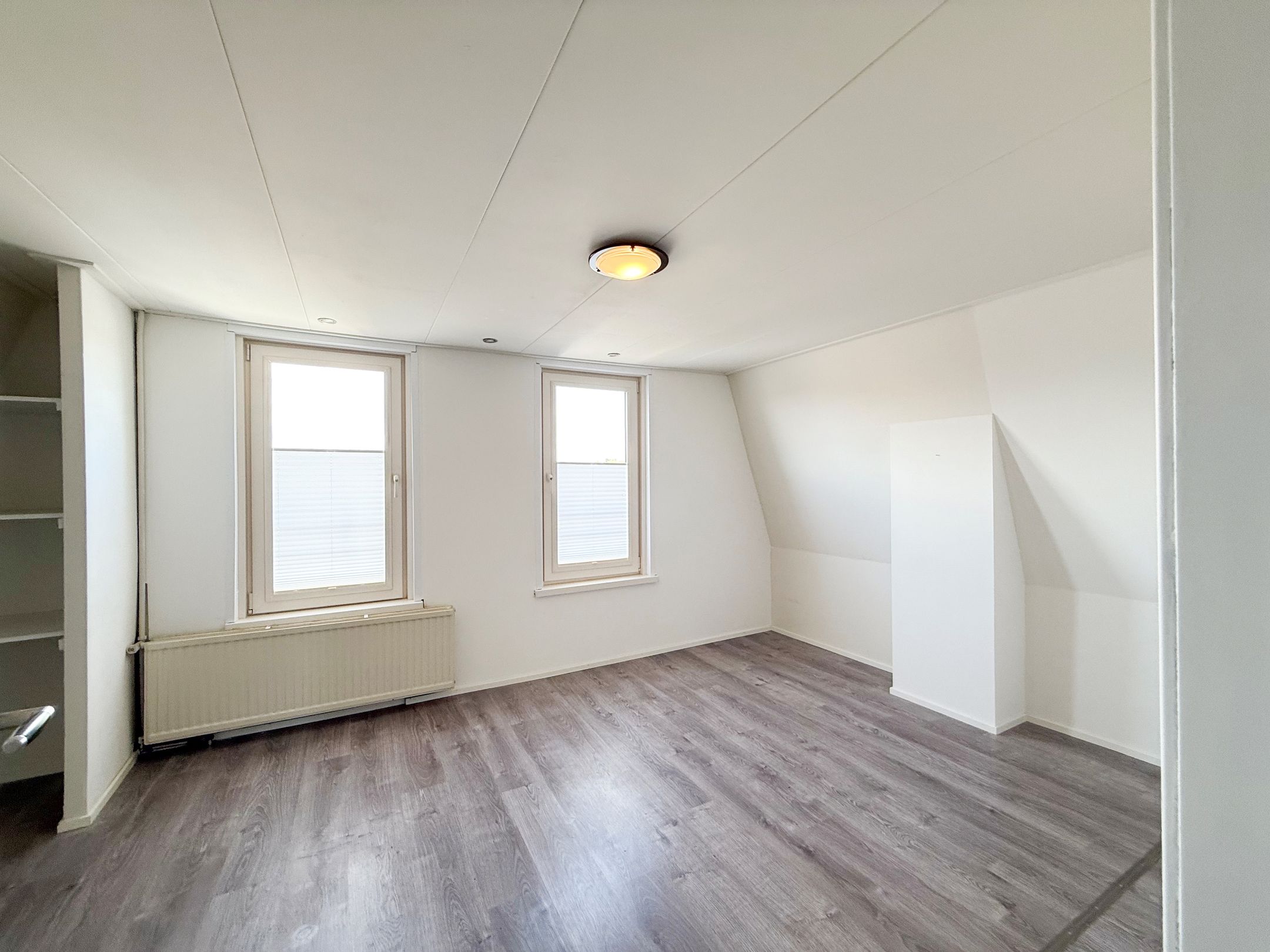 Photo 18 of Axelsestraat 101