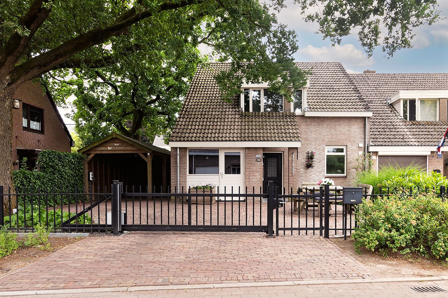 Photo 4 of Breukrand 320