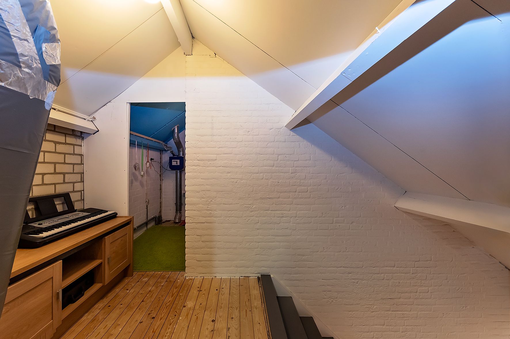 Photo 33 of Breukrand 320