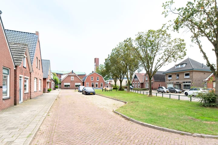 Foto 4 van Van den Broekestraat 35