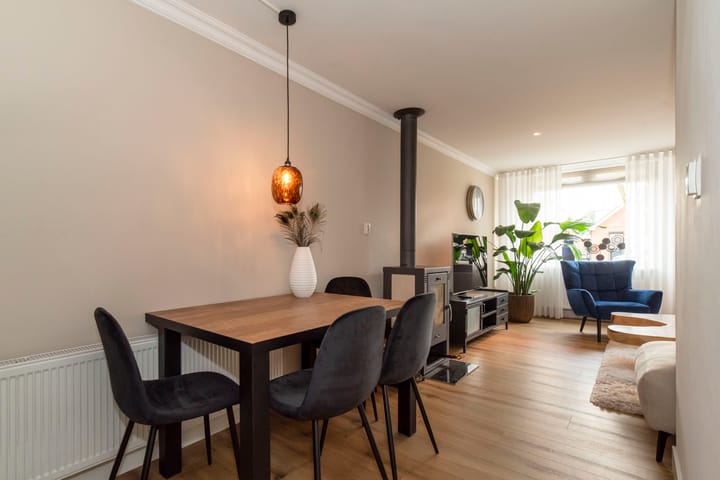 Foto 13 van Van den Broekestraat 35