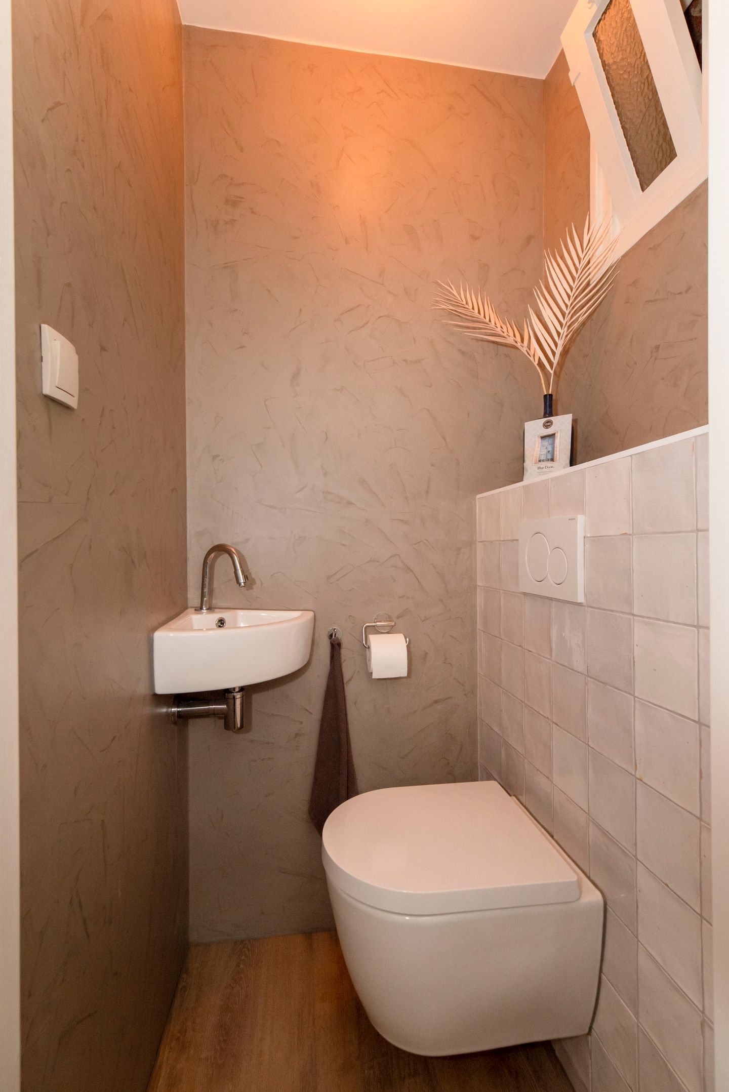 Foto 14 van Van den Broekestraat 35