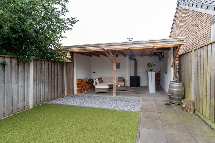 Foto 29 van Van den Broekestraat 35