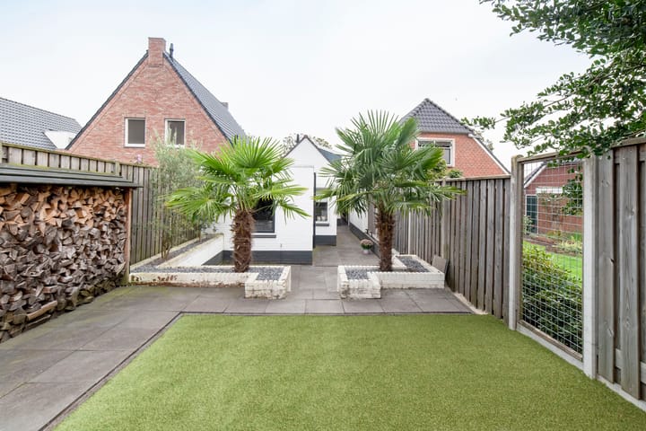 Foto 31 van Van den Broekestraat 35